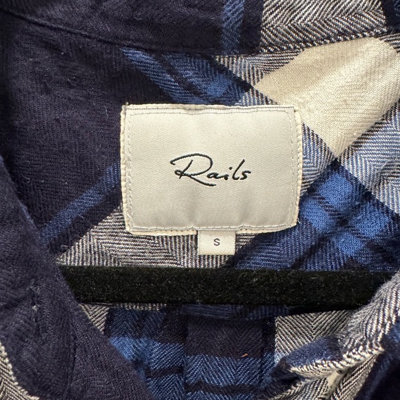 Rails “Hunter” Button Down Shirt - Picture 2 of 5